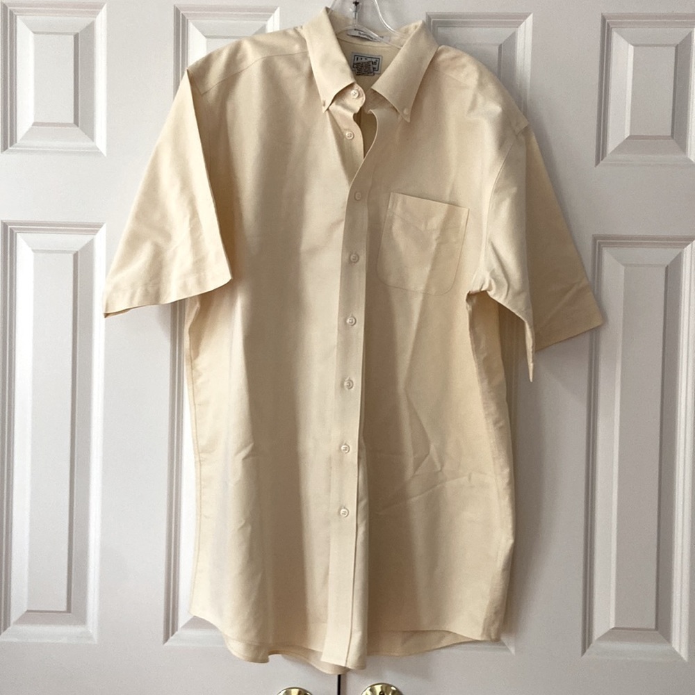 Pale yellow Llbean short sleeve dress shirt size 17-tall